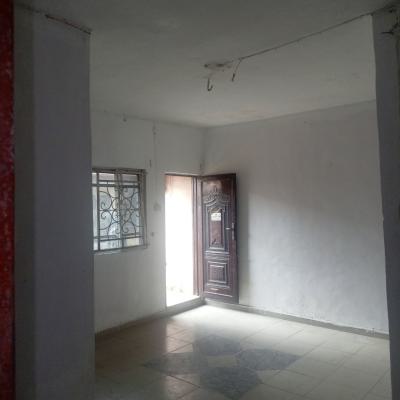 Nice and Spacious Miniflat Upstairs in Surulere, Off Lawanson Road Surulere Lagos, Lawanson, Surulere, Lagos, Mini Flat (room and Parlour) for Rent