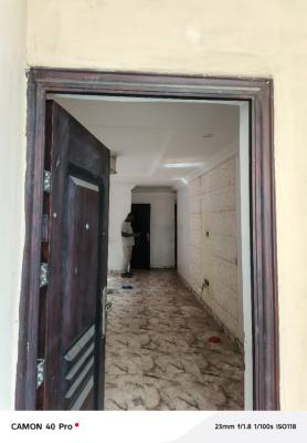 Renovated 2 Bedroom Apartment, Isaac John, Jibowu, Shomolu, Lagos, Flat / Apartment for Rent