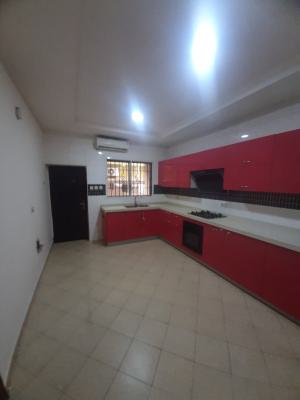 Serviced 3 Bedroom En-suite Flat with Fitted Kitchen, Air Conditioners, Lekki Phase 1, Lekki, Lagos, Flat / Apartment for Rent