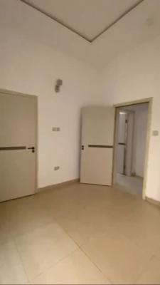 a  Shared Room Downstairs Available, Osapa, Lekki, Lagos, Flat / Apartment for Rent