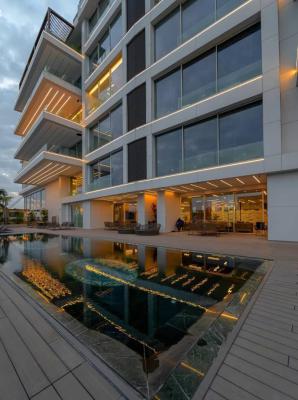 5 Bedroom Maisonette  Waterfront Duplex + 4bq, Ikoyi, Lagos, House for Sale