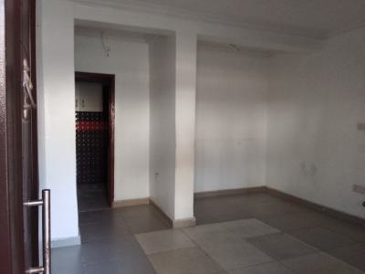 Tastefully Finished 2 Bedroom Flat, Adekunle, Yaba, Lagos, Flat / Apartment for Rent