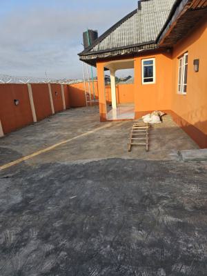 Newly Built Twin Flats in a Good Area, Akilapa Iyalode Area Olorunda Abaa Akobo, Akobo, Ibadan, Oyo, Detached Bungalow for Sale