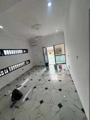 2 Bedroom Flat in an Estate, Lekki, Lagos, Flat / Apartment for Rent