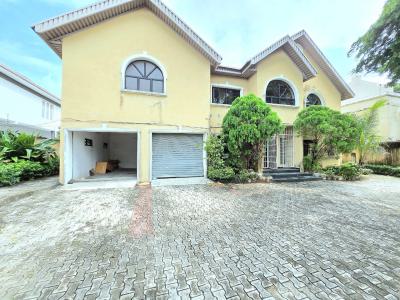 5 Bedroom Fully Detached House, Lekki Phase 1, Lekki, Lagos, Office Space for Rent