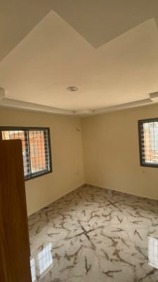 Room Self, Mafoluku, Oshodi, Lagos, Flat / Apartment for Rent