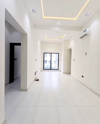 Luxurious 2 Bedroom Apartment with Bq and Swimming Pool, Lekki Phase 1, Lekki, Lagos, Flat / Apartment for Rent