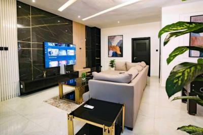 Furnished and Serviced with 24/7 Power Supply 2 Bedroom En-suite Flat, Lekki Phase 1, Lekki, Lagos, Flat / Apartment for Rent