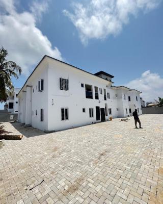 Lovely 2 Bedroom Apartment with Bq, New Road, Lekki, Lagos, Block of Flats for Sale