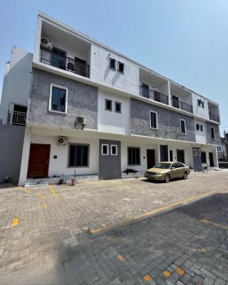 4-bedroom Terrace Duplex in Ologolo  ₦8m & ₦10m, Ologolo Lekki, Ologolo, Lekki, Lagos, Terraced Duplex for Rent