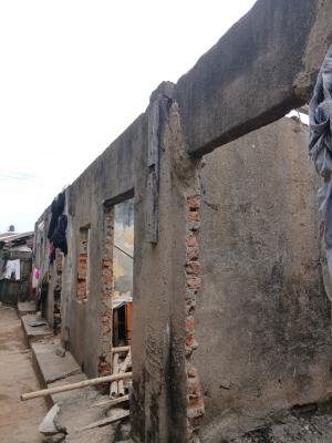 Demolishable Structure Property, Onike, Iwaya, Yaba, Lagos, Residential Land for Sale