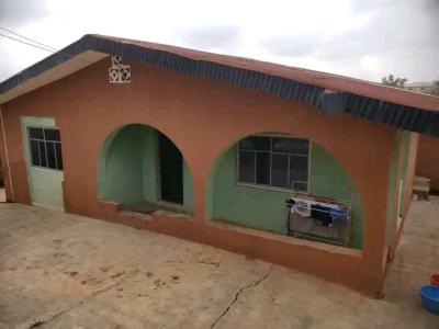 House on 1 and Half Plot of Land, Palupo Asolo, Ibadan, Oyo, Flat / Apartment for Sale