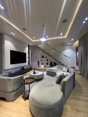Furnished 2 Bedrooms Maisonette, Lekki Phase 1, Lekki, Lagos, Flat / Apartment for Sale