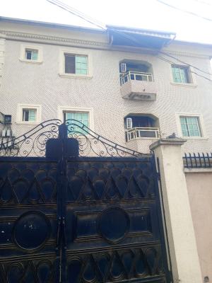 a Spacious Bedroom Flat with Rooms En Suite and Guest Toilet, Agege Axis of Mangoro, Mangoro, Ikeja, Lagos, Flat / Apartment for Rent