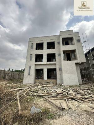 Luxuriously Designed 3-bedroom Apartment (construction Ongoing), Chief Lateef Oyelade Gra, Oluyole, Ring Road Estate, Oluyole, Oyo, Flat / Apartment for Sale