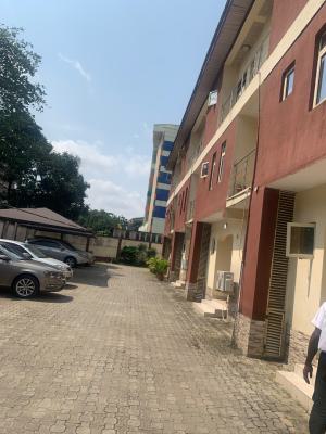 Well Maintained 2 Bedroom Flat, Ikeja Gra, Ikeja, Lagos, Flat / Apartment for Rent