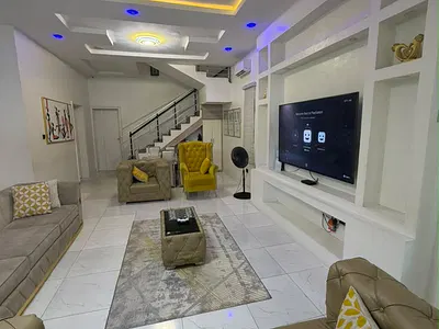 Luxury 1 Bedroom Duplex