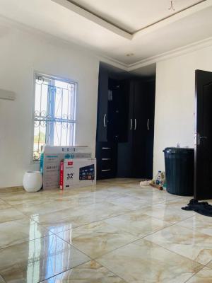 3 Bedroom Shared Apartment, Abraham Adesanya, Lekki Phase 2, Lekki, Lagos, Flat / Apartment for Rent