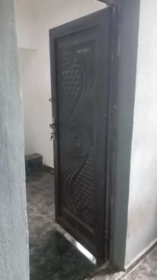 Specious  and Standard Roomself-con, Off Morocco Road, Shomolu, Lagos, Self Contain (single Rooms) for Rent