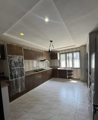 New and Serviced with 24/7 Power Supply 3 Bedroom En-suite Flat with F, Ikoyi, Lagos, Flat / Apartment for Rent