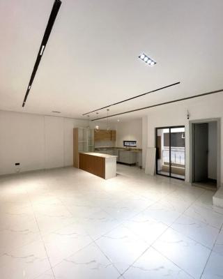 Beautiful 2 Bedrooms Apartment, Lekki Phase 1, Lekki, Lagos, Flat / Apartment for Sale