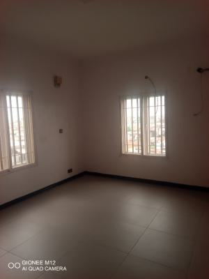 Lovely 3bed Room Flat with Bq and Elevator, Alcove Estate Access Control, Alagomeji, Yaba, Lagos, Flat / Apartment for Sale