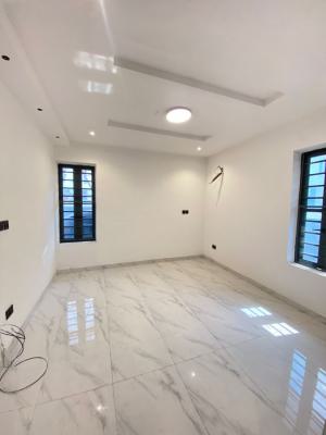Two Bed Flat in Lekki Phase 1, Off Admiralty Way, Lekki Phase 1, Lekki, Lagos, Flat / Apartment for Rent