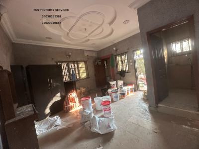 Standard 2 Bedroom Apartment on Groundfloor, Off Herbert Macaulay Way, Yaba, Lagos, Flat / Apartment for Rent