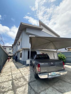 Very Lovely Spacious  3 Bedroom Flat, Off  Adetola Aguda Surulere Lagos, Aguda, Surulere, Lagos, House for Rent