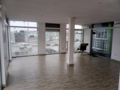 Shop with Office Room + Toilet in a Busy Area Good for Eateries, Off Majek Abijo, Lekki Expressway, Lekki, Lagos, Shop for Rent