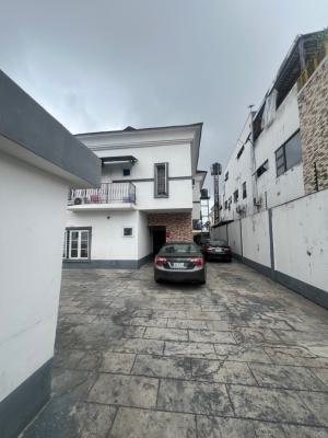 2 Bedroom Apartment, Off Admiralty, Lekki Phase 1, Lekki, Lagos, Flat / Apartment for Rent