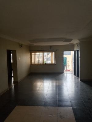 3bedroom Flat at Magodo Phase 2 Gra Estate, Magodo Phase 2 Gra, Gra Phase 2, Magodo, Lagos, Flat / Apartment for Rent