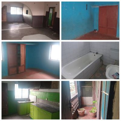3-bedroom Flat, Second Floor Off Agunlejika Street, Ijeshatedo, Surulere, Lagos., Ijeshatedo, Surulere, Lagos, Flat / Apartment for Rent