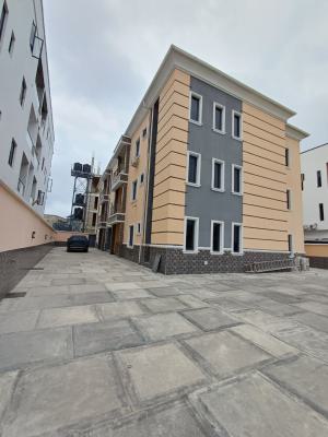 Decent 3 Bedroom Apartment, Lekki Phase 1, Lekki, Lagos, Flat / Apartment for Rent