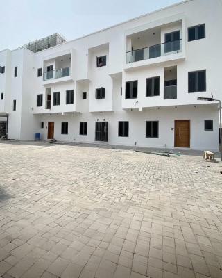 Serviced 2bedrooms Penthouse Available, Lekki Phase 1, Lekki, Lagos, Flat / Apartment for Rent