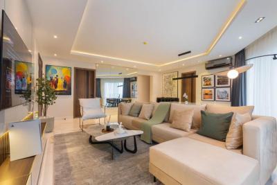 Luxury 2 Bedroom Apartment with Swimming Pool, Gym and Ps5, Periwinkle Estate, Lekki Phase 1, Lekki, Lagos, Flat / Apartment Short Let
