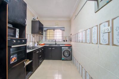 Furnished & Serviced 2 Bedroom Flat on First Floor, Kusenla Road,  Chisco Ikate, Ikate, Lekki, Lagos, Flat / Apartment for Sale