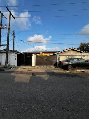 Mixed Used Bungalow on a Full Plot, Off Bode Thomas, Surulere, Lagos, Detached Bungalow for Sale