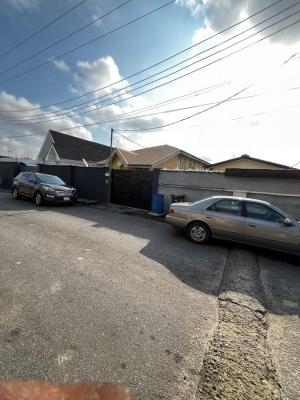 Premium Bungalow in Central Surulere, Adeniran Ogunsanya, Surulere, Surulere, Lagos, Detached Bungalow for Sale