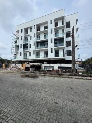 Beautifully Built 2 Bedroom Apartment with Pool, Gym & Elevator, Lekki Phase 1, Lekki, Lagos, Flat / Apartment for Sale