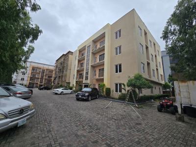 Well Located&fully Serviced 3 Bedroom Apartment with Swimming Pool&gym, Off Oniru Market Road, Lekki Phase 1, Lekki, Lagos, Flat / Apartment for Rent