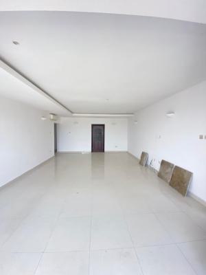 Spacious 3 Bedroom Apartment with Bq, Lekki Phase 1, Lekki, Lagos, Flat / Apartment for Rent