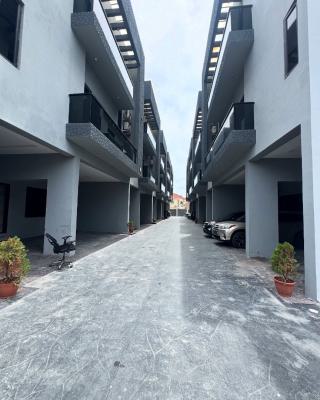 Spacious 4 Bedroom Terrace Duplex with Swimming Pool and Bq, Ologolo, Ologolo, Lekki, Lagos, Terraced Duplex for Sale