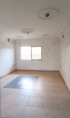 Very Spacious 3 Bedroom En-suite Flat, 3rd Avenue, Gwarinpa, Abuja, Block of Flats for Sale