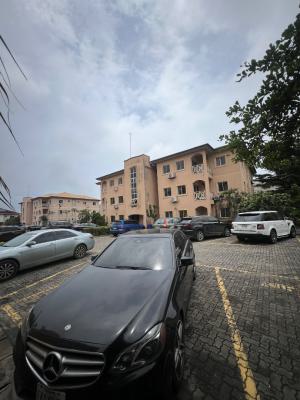 Well Maintained, Three (3) Bedroom Apartment, Osapa, Lekki, Lagos, Flat / Apartment for Rent