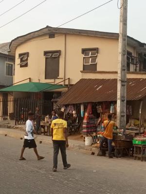 Solid and Strongly Built Cornerpiece Block of Flat, Oduduwa Road Oworonshoki, Oworonshoki, Kosofe, Lagos, Block of Flats for Sale