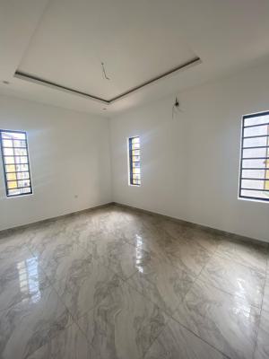 Distressed, 1 Bedroom Apartment, Ologolo, Lekki, Lagos, Flat / Apartment for Sale
