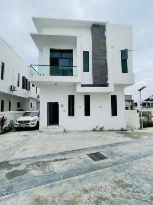 Distress 4 Bedroom Detached Duplex with a Room Bq, Chevron Toll Gate, Orchid Road, Lekki, Lagos, Detached Duplex for Sale