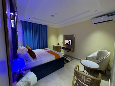 1 Bedroom, Ago Palace, Isolo, Lagos, Flat / Apartment Short Let