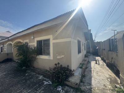 a Well Maintained 2 Bedroom Self Service Semi Detached Bungalow, Resttlement, Oniru, Victoria Island (vi), Lagos, Semi-detached Duplex for Rent
